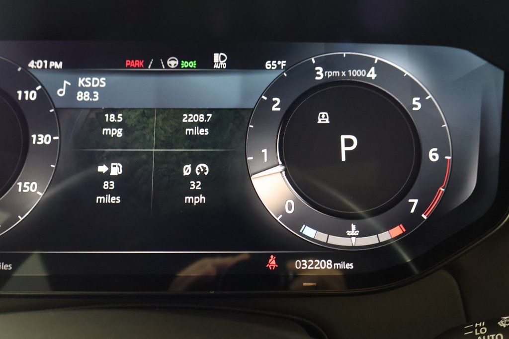 Thumbnail: 2023 Land Rover Range Rover Sport - 17