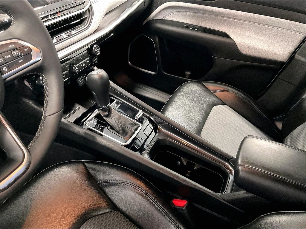 2023 Jeep Compass — photo 20
