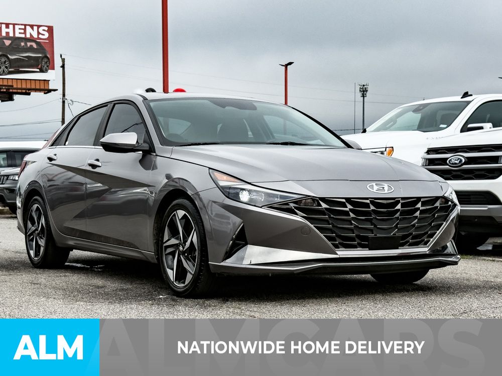 Used 2022 Silver Hyundai Limited image 4