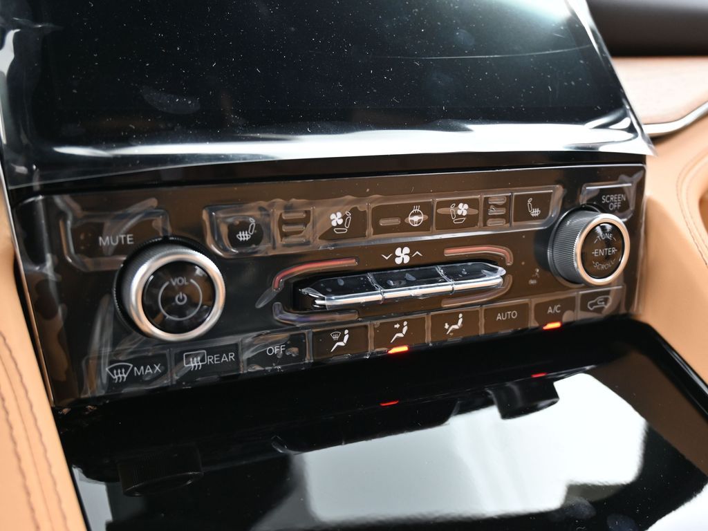 New 2025 Velvet Red Pearlcoat Jeep Summit image 24