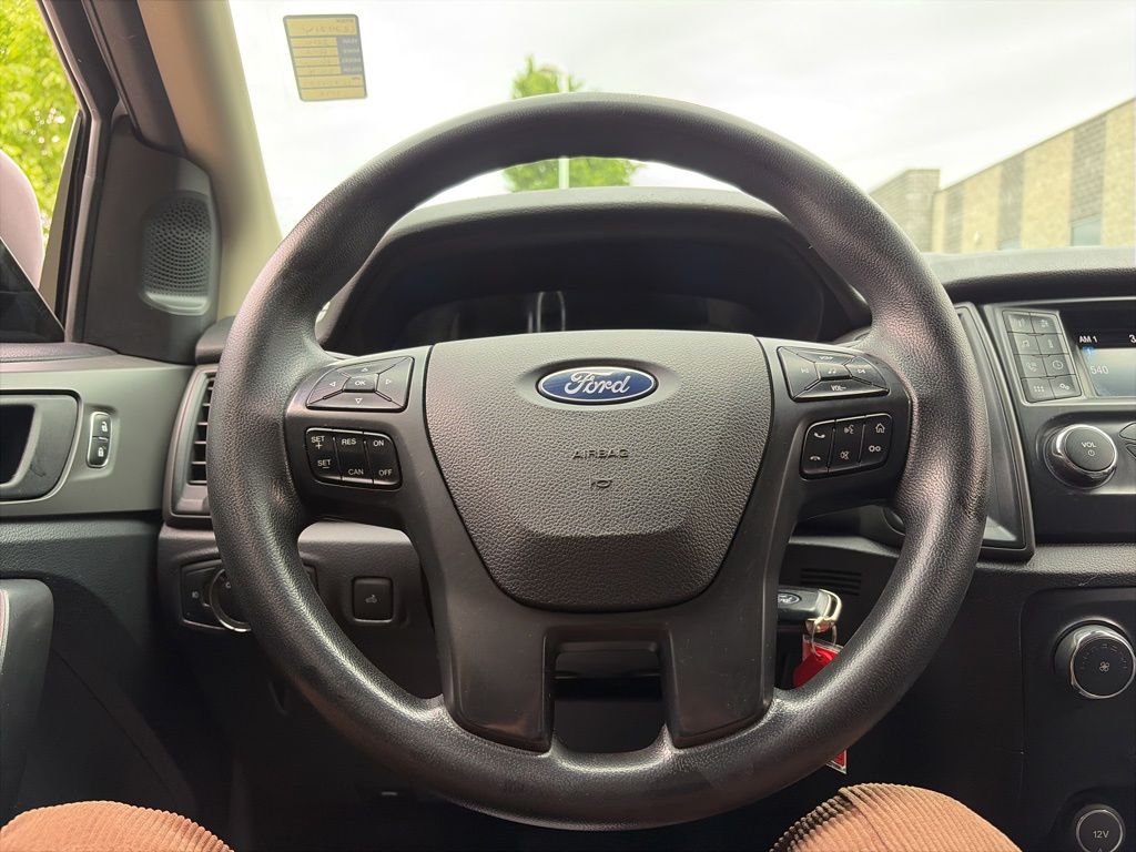 View vehicle photo 7