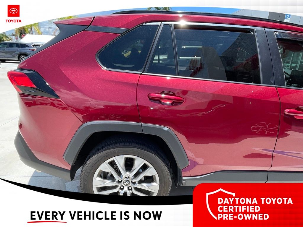 2025 Toyota RAV4 XLE Premium - Photo 8