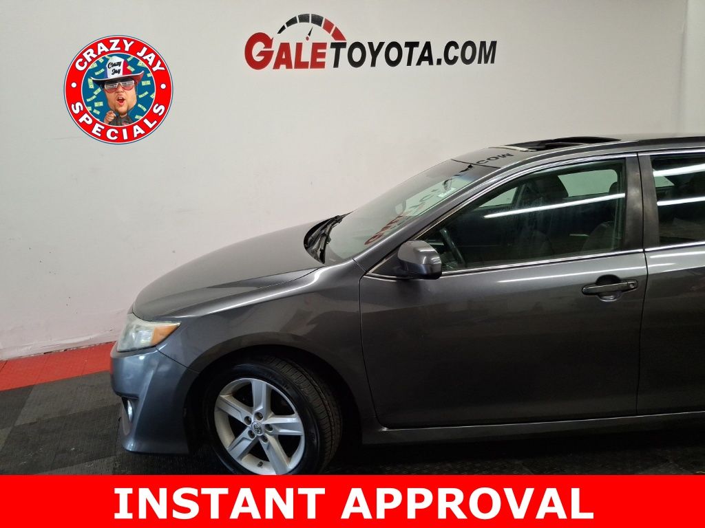 View vehicle photo 5