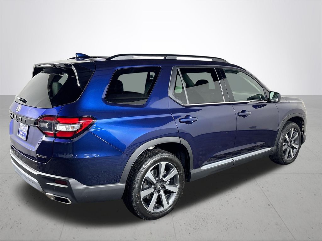 2025 Honda Pilot Touring