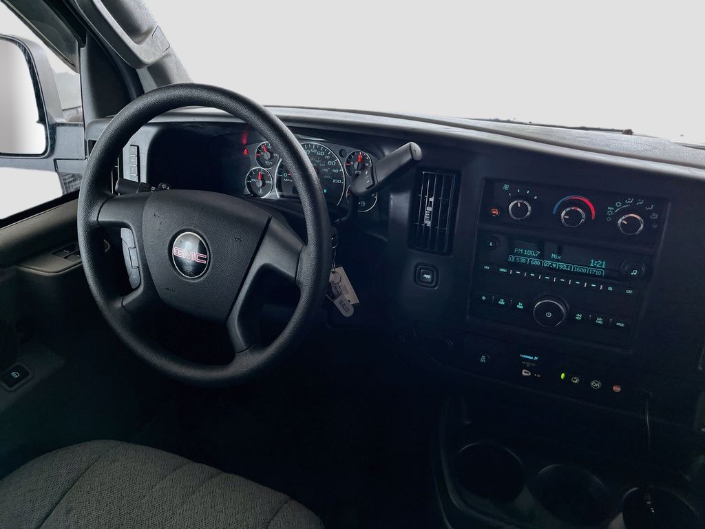 Used 2025 White GMC Work Van image 22