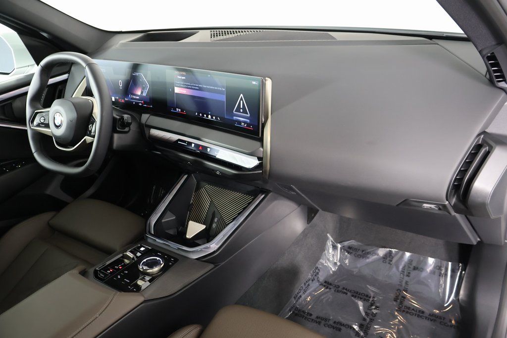 Thumbnail: 2025 BMW X3 - 9