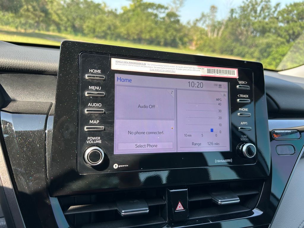 2024 Toyota Camry SE 24