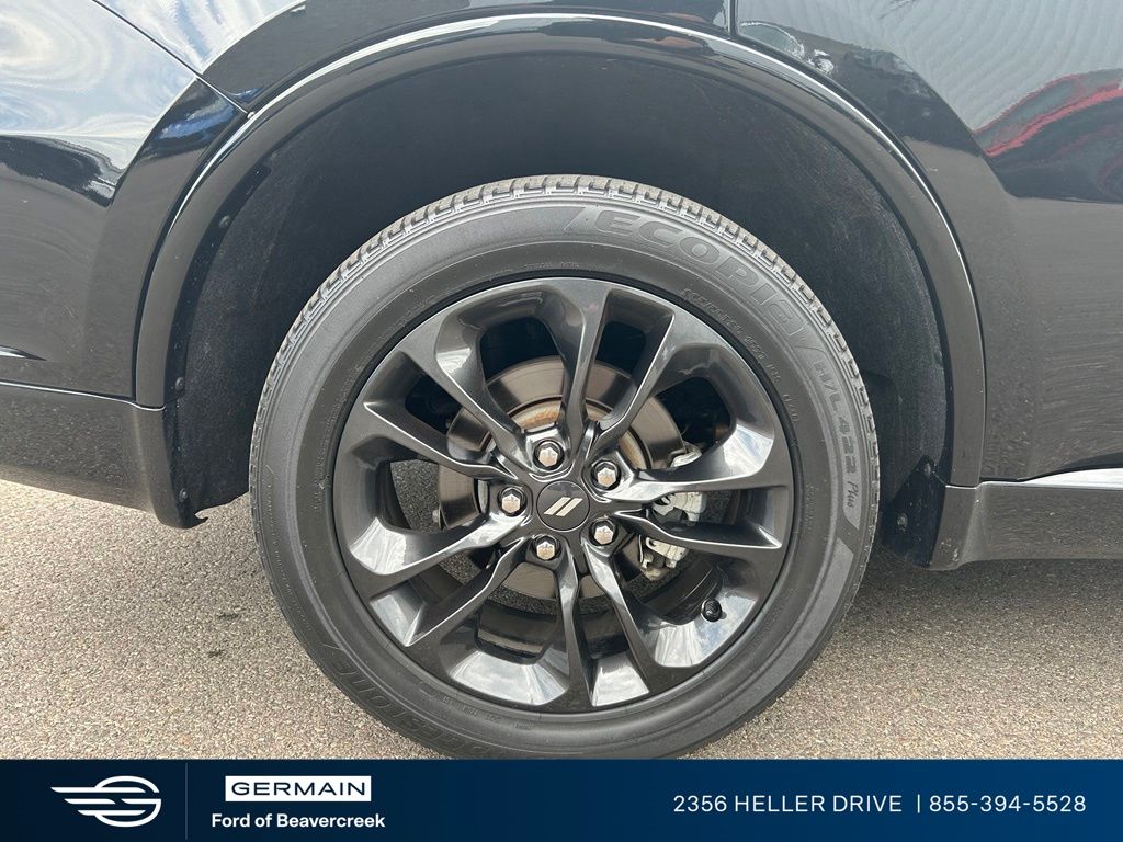 Used 2022 Black Dodge SXT image 10