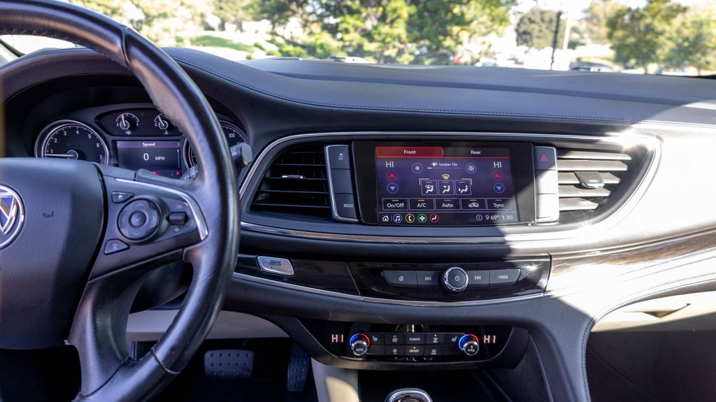 Used 2020 Buick Enclave Essence 4D Sport Utility