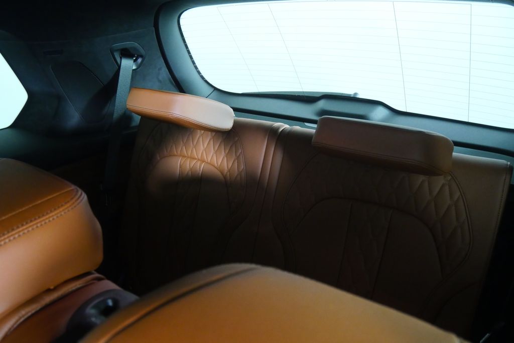 Thumbnail: 2026 BMW X7 - 18