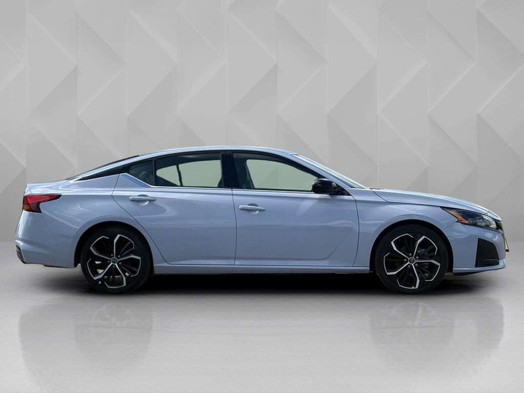 2024 Nissan Altima 2.5 SR Gray at Baytown Hyundai
