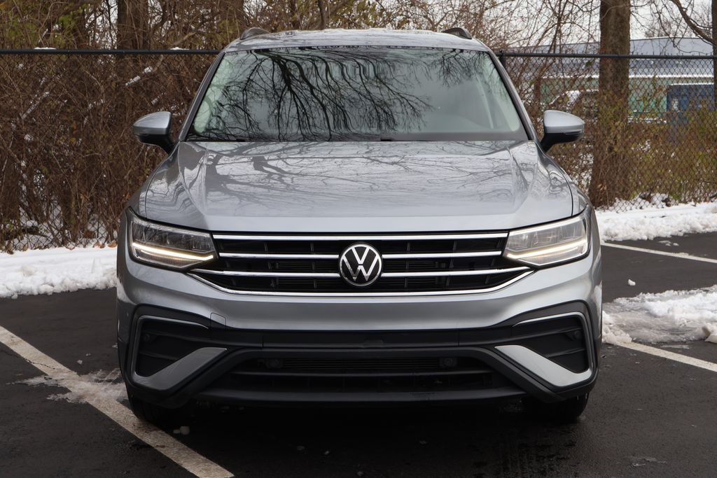 Thumbnail: 2022 Volkswagen Tiguan - 2