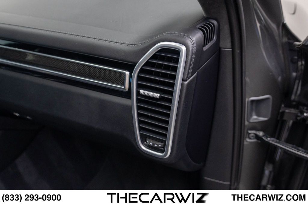 2023 Porsche Cayenne Coup Turbo - Photo 89