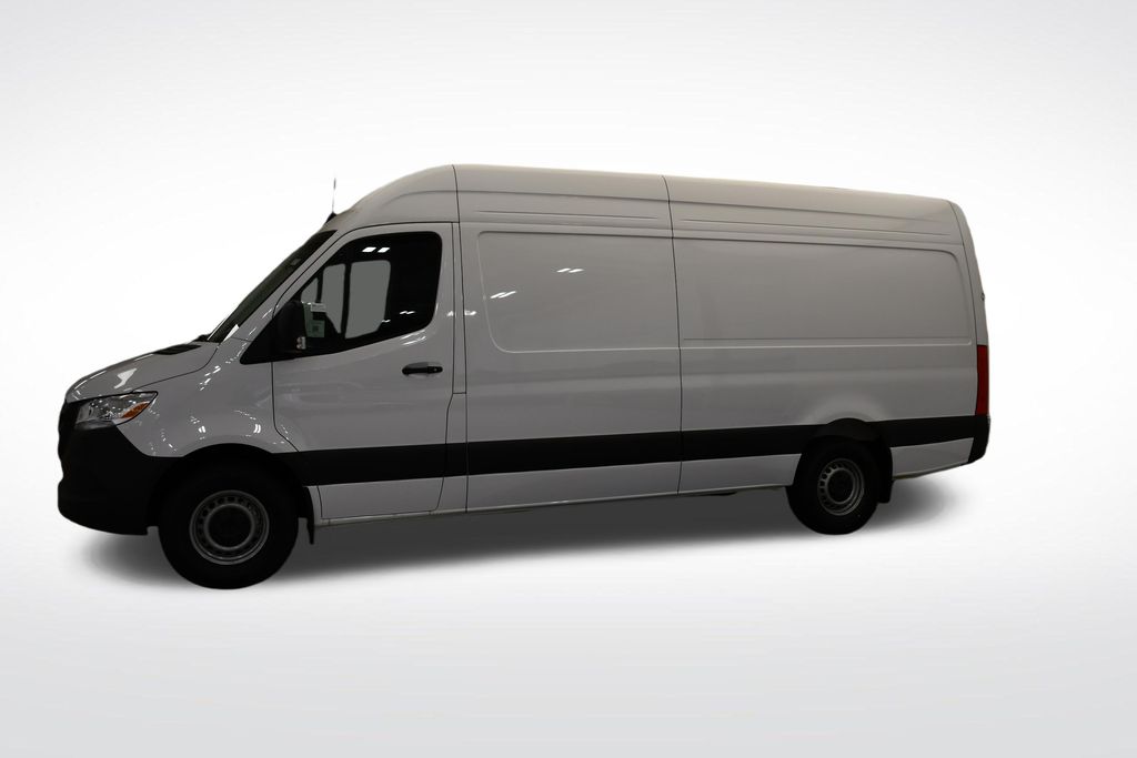 Thumbnail: 2026 Mercedes-Benz Sprinter - 4