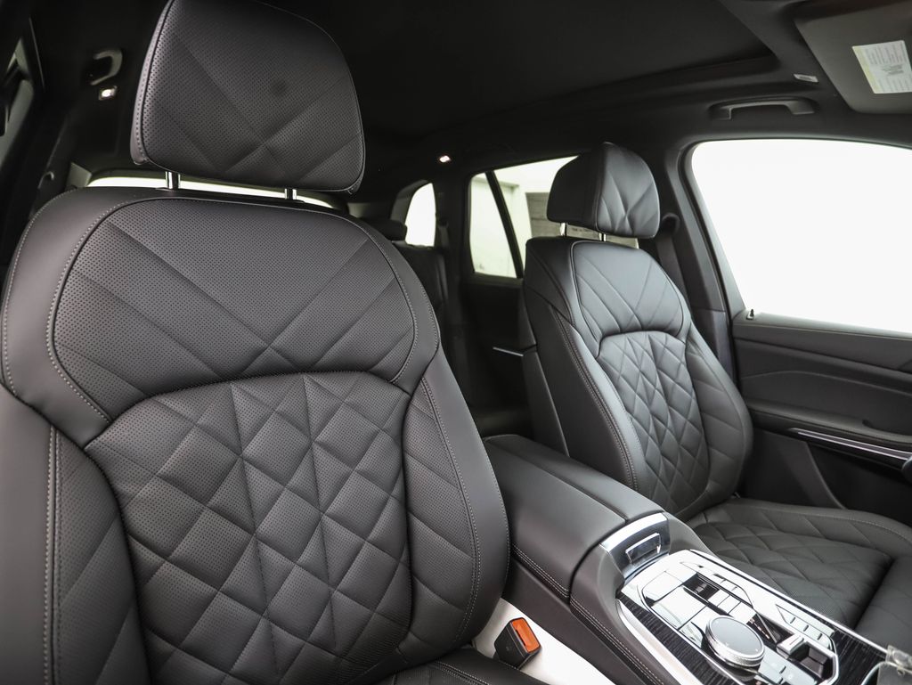 Thumbnail: 2026 BMW X5 - 32