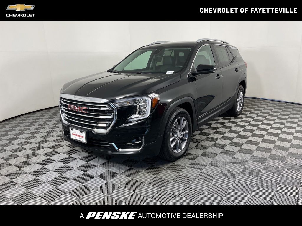 2024 GMC Terrain SLT -
                Fayetteville, AR