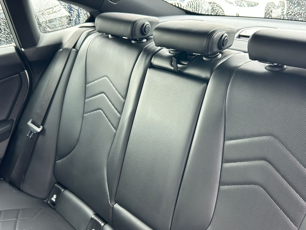 Thumbnail: 2025 BMW 2 Series - 32