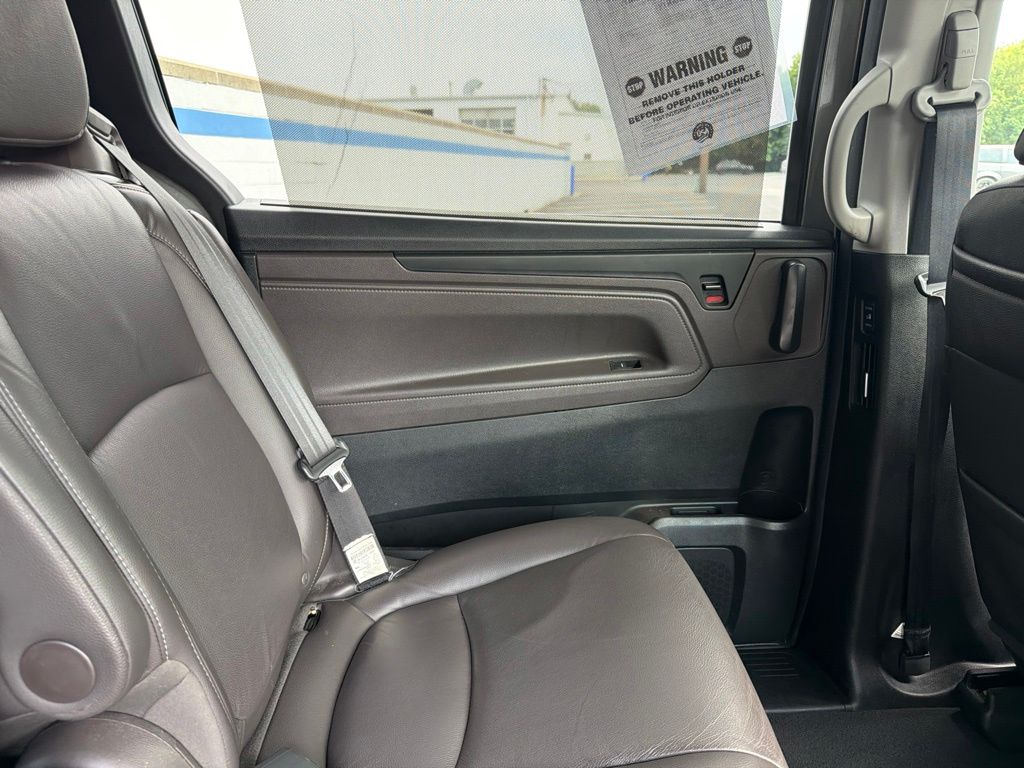 Thumbnail: 2022 Honda Odyssey - 20