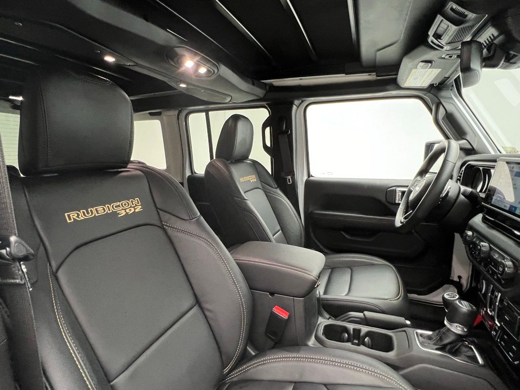 Thumbnail: 2024 Jeep Wrangler - 18