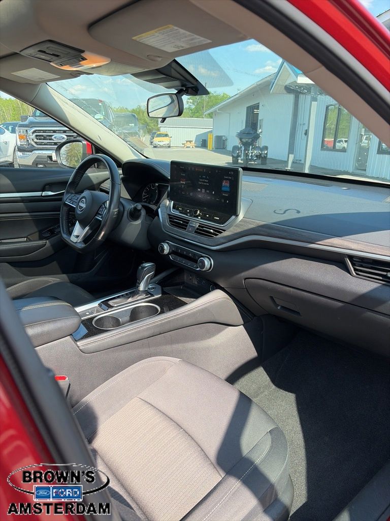 2023 Nissan Altima 2.5 SV - 6