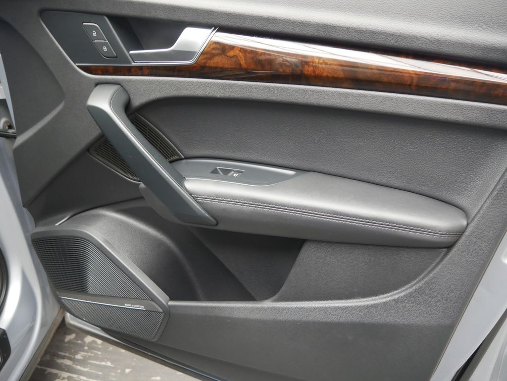 Thumbnail: 2018 Audi Q5 - 23