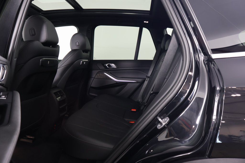 2024 BMW X5 xDrive40i 11
