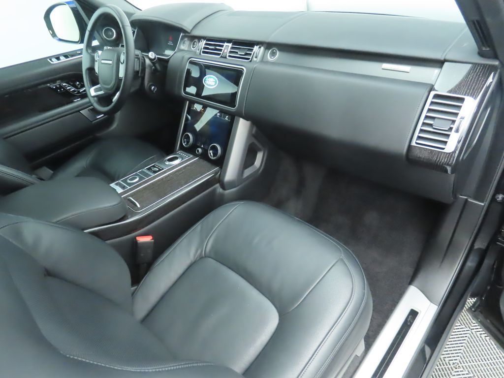 Thumbnail: 2021 Land Rover Range Rover - 18