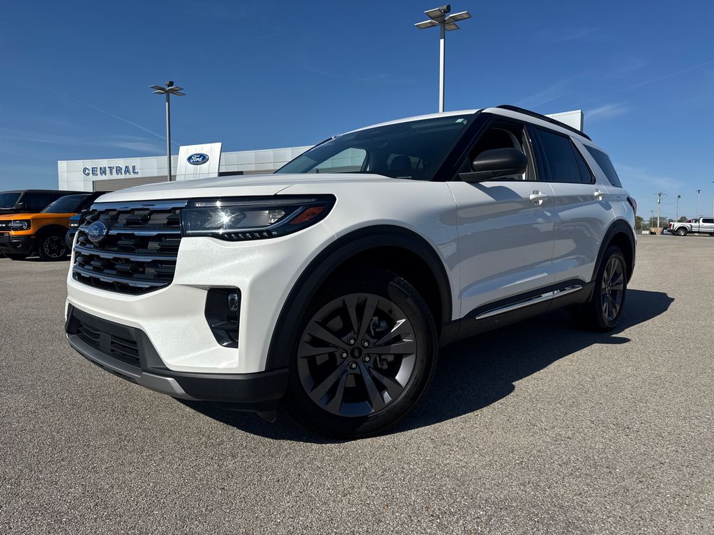 White Metallic 2025 Ford Explorer Active AWD SUV / Crossover All-Wheel Drive Automatic