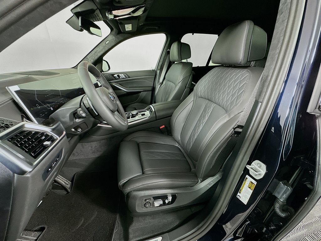 Thumbnail: 2026 BMW X5 - 16