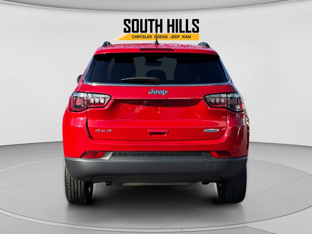 2023 Jeep Compass Latitude Red at South Hills CDJR