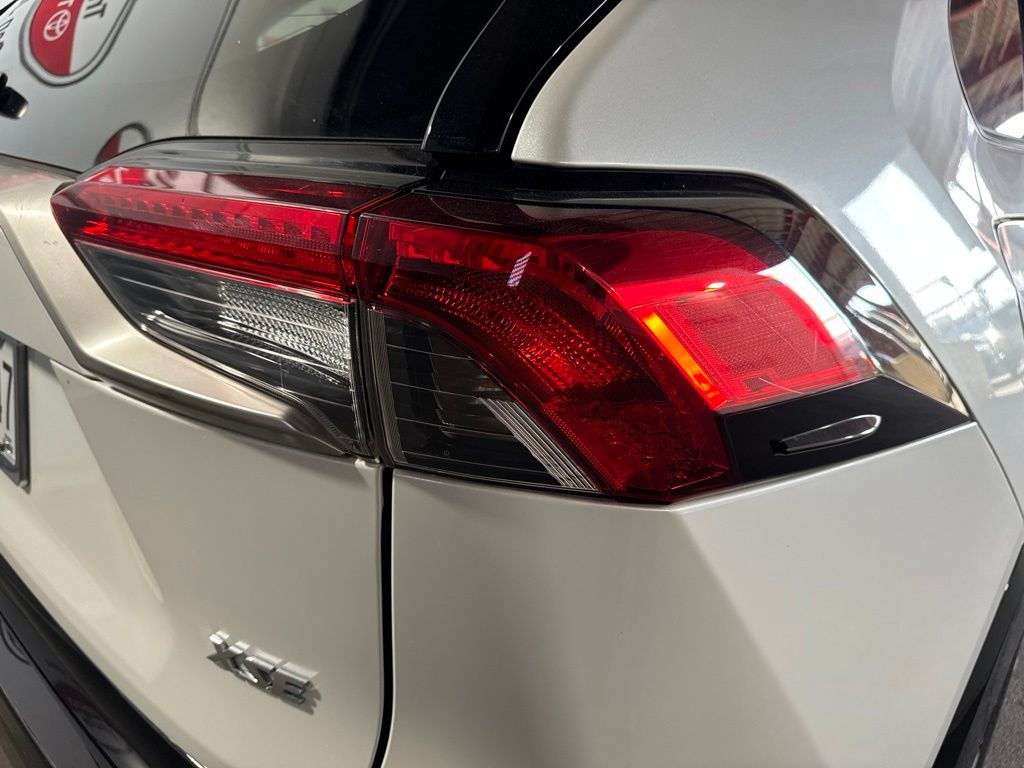 Thumbnail: 2024 Toyota RAV4 - 18