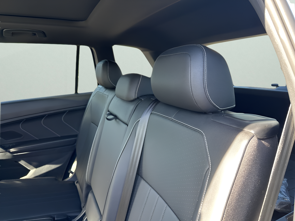 Used Car 2022 Volkswagen Tiguan  2.0t Se R-line Black For Sale Under $25,000 In Austin, Texas