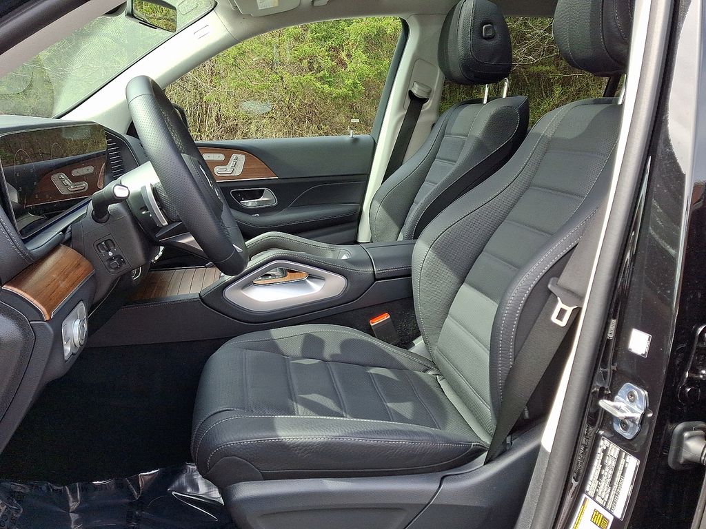 Thumbnail: 2026 Mercedes-Benz GLS - 12