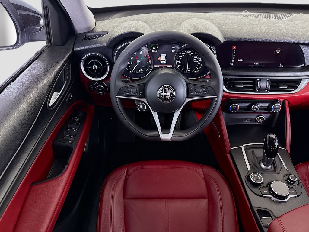 Thumbnail: 2018 Alfa Romeo Stelvio - 10