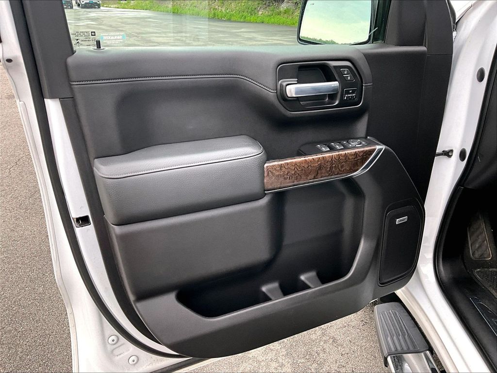 2020 GMC Sierra 1500 — photo 9