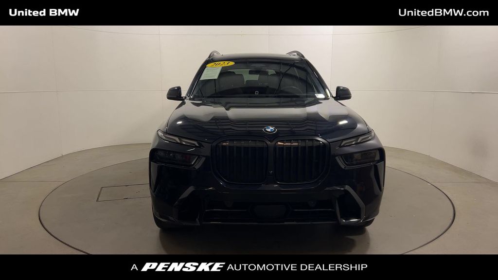 2023 BMW X7 xDrive40i 3
