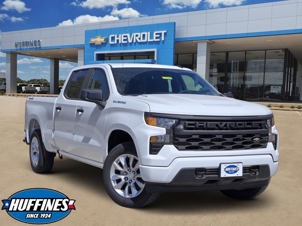 Summit White 2026 Chevrolet Silverado 1500 Pickup Truck Four-Wheel Drive 8-Speed Automatic