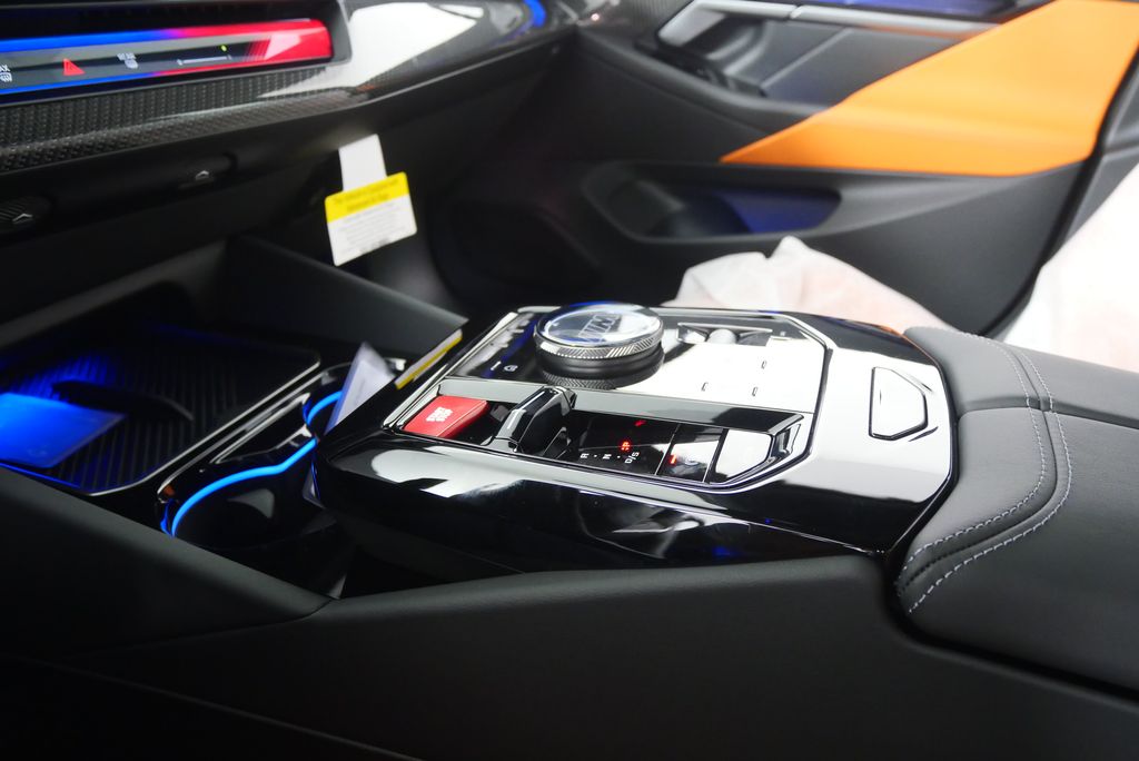 Thumbnail: 2026 BMW M5 - 28