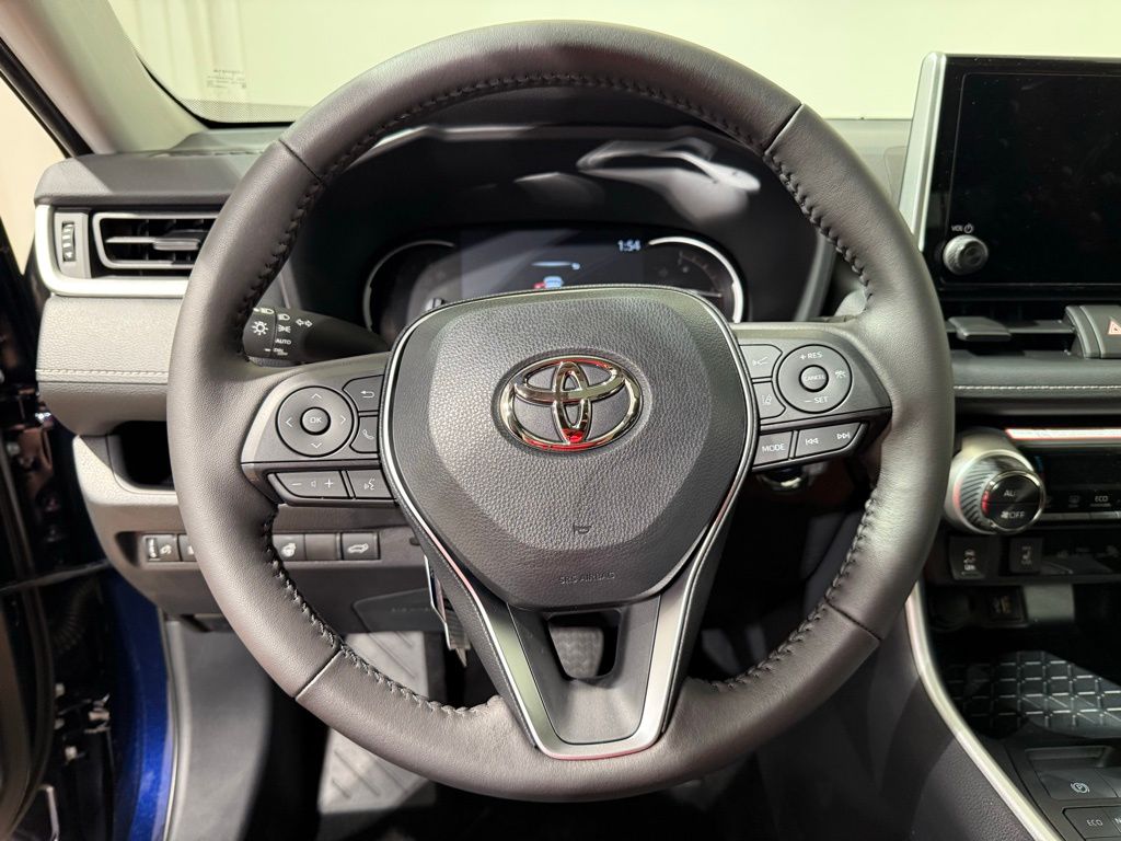 Thumbnail: 2025 Toyota RAV4 - 24