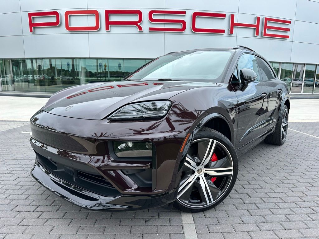 Thumbnail: 2024 Porsche Macan - 1