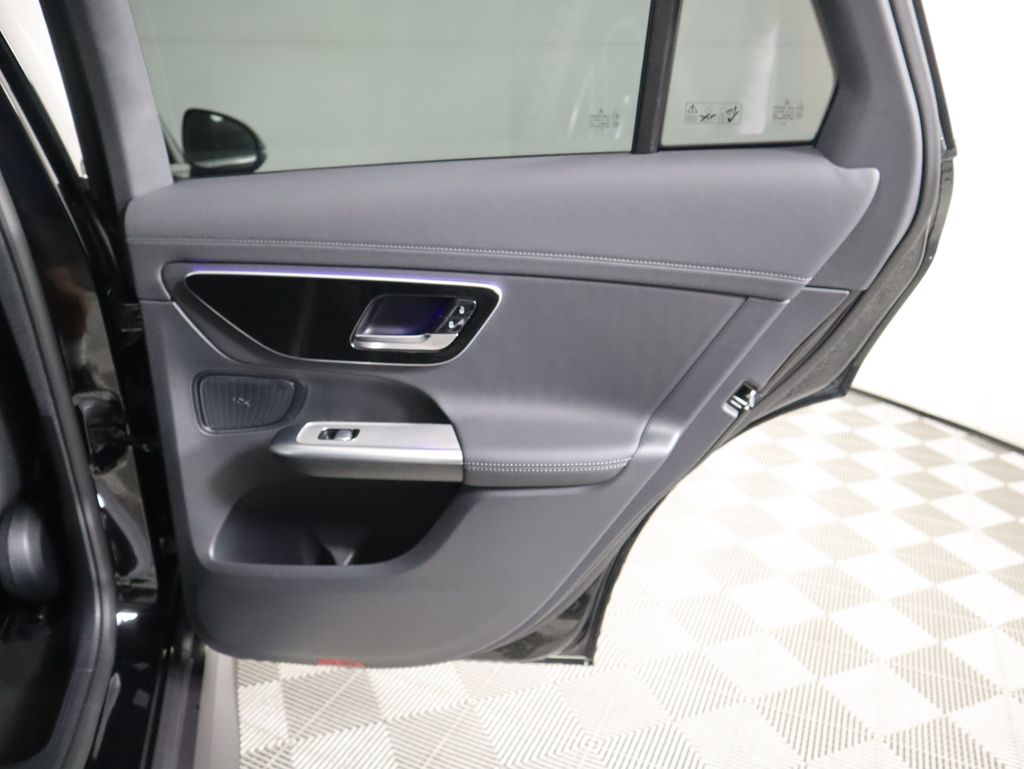 Thumbnail: 2026 Mercedes-Benz GLC - 28