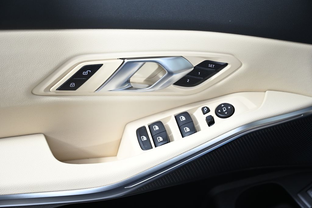 Thumbnail: 2026 BMW 3 Series - 22