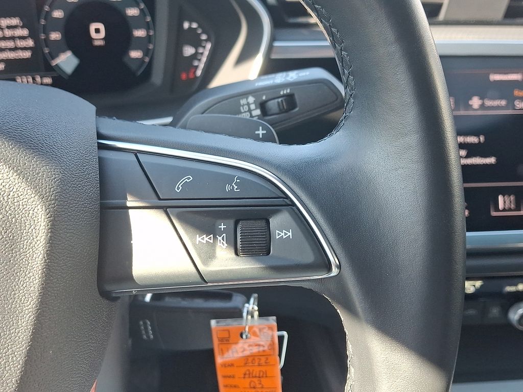 Thumbnail: 2022 Audi Q3 - 22