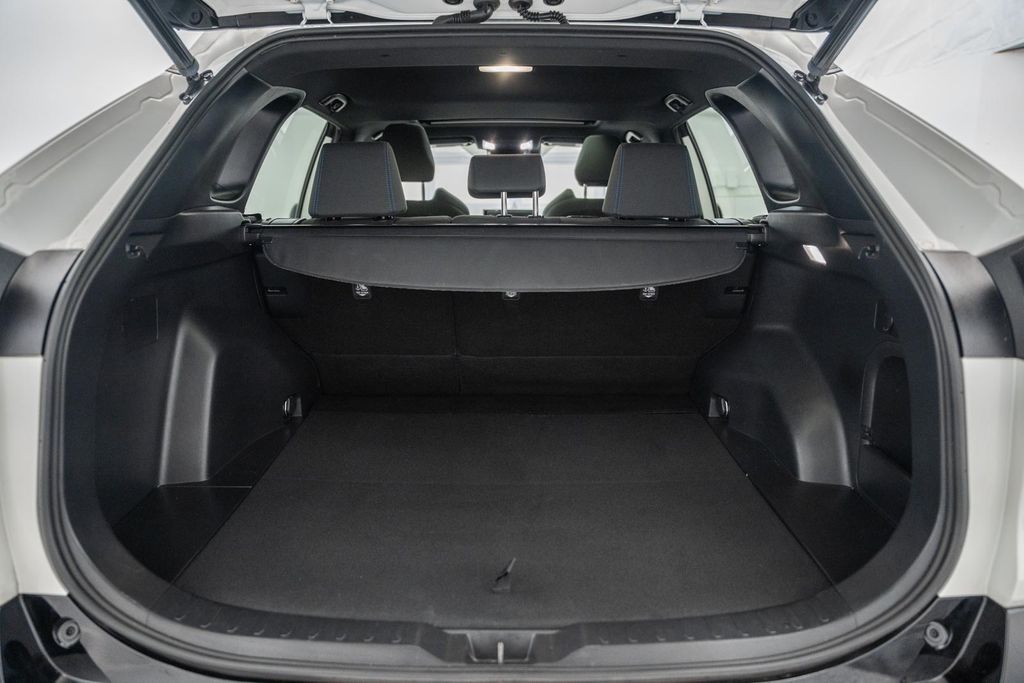 ToyotaRAV4 Hybrid11