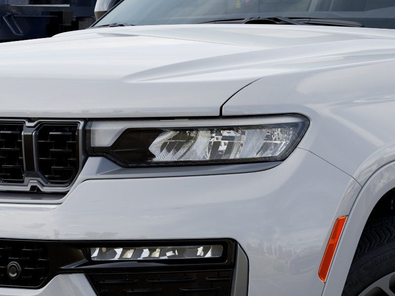 New 2026 Bright White Clearcoat Jeep Summit image 10