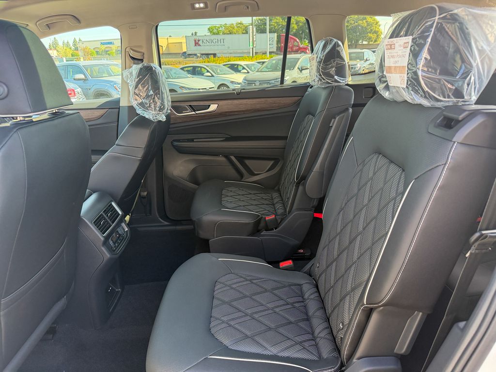 New 2026  Volkswagen 2.0T SEL Premium R-Line image 27