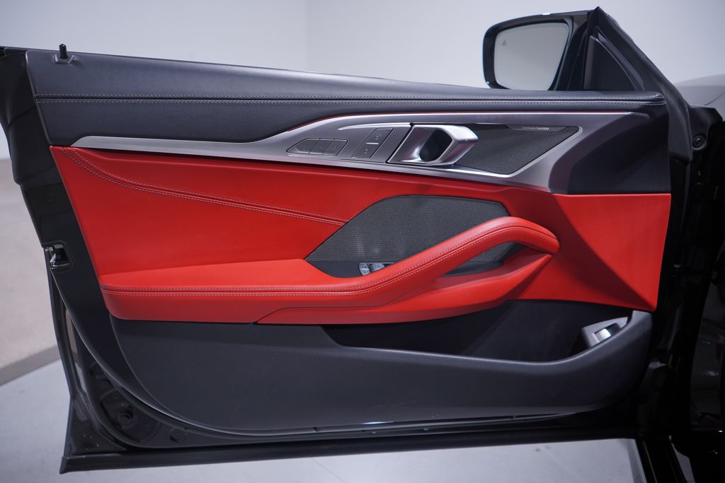 Thumbnail: 2024 BMW 8 Series - 16