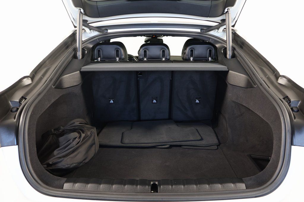 Thumbnail: 2023 BMW i4 - 14