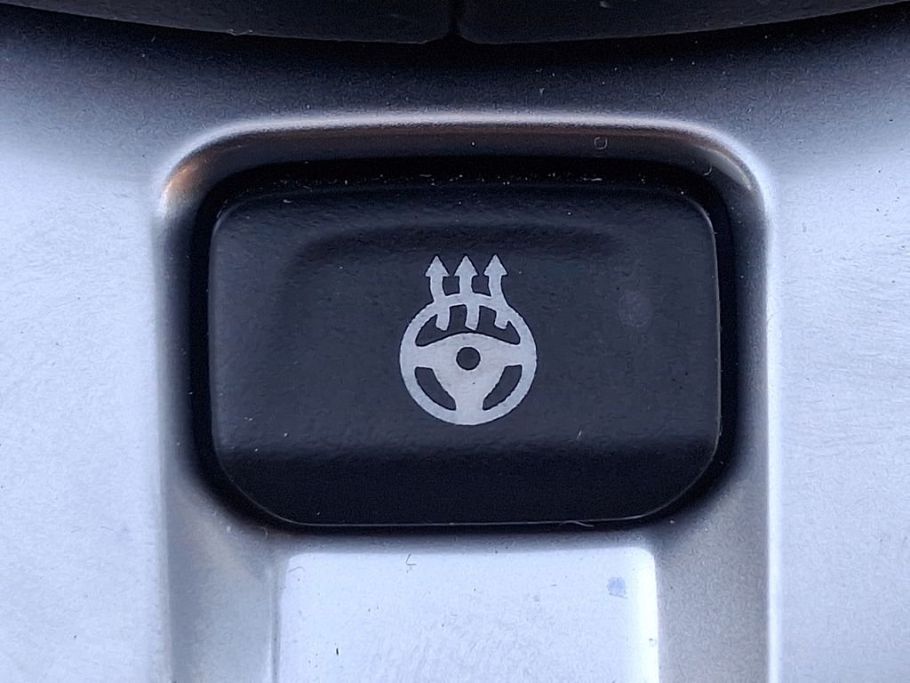 Thumbnail: 2023 BMW 8 Series - 22