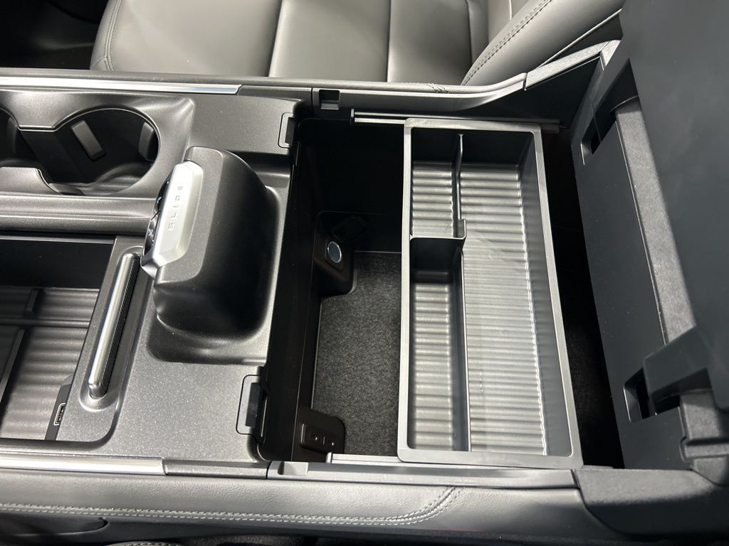 new 2026 Ford Expedition Max car, priced at $75,900